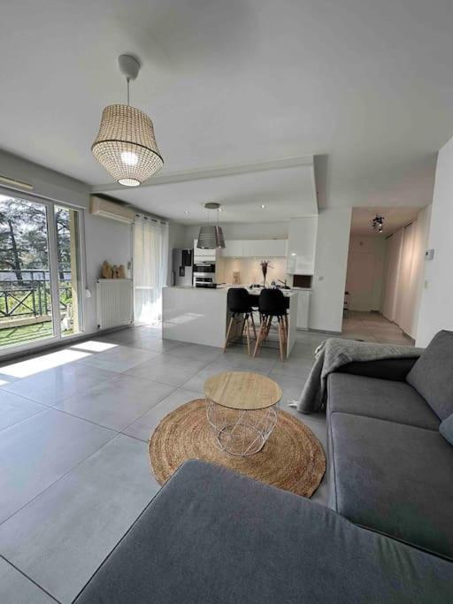 T3 Moderne Climatise Apartamento